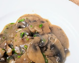 Foto del paso 4 de la receta: Champiñones al vino blanco