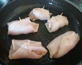 Foto del paso 3 de la receta Rollitos de pollo rellenos de jamón serrano y queso de trufa