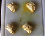 A picture of step 3 of California Farm Wonton Dinner Soup.