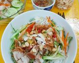Hình bước làm 8 của món Bún mắm thịt heo (heo quay + heo luộc)