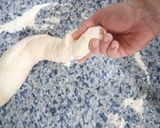 Foto del paso 5 de la receta Pan de Aceite y Escamas de Sal de Pimentón de la Vera