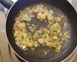 Foto langkah ke 2 dari resep Spaghetti Aglio Olio.