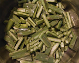 Foto del paso 2 de la receta: Nopales con salsa de pasilla