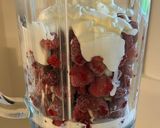 Foto del paso 2 de la receta: Helado de frambuesas, yogur y sirope de arce