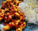 Foto del paso 5 de la receta: Crispy hot chicken con noodles de arroz