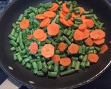 Foto del paso 3 de la receta Pechugas de pollo con verduras