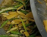 हरी मिर्च अदरक लहसुन का अचार(hari mirch adrak lahsun ka achar recipe in hindi) रेसिपी चरण 6 फोटो