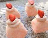 Foto langkah ke 6 dari resep Japanese Strawberry pillow bread🍓.