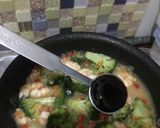 Foto langkah ke 6 dari resep Tumis Udang Brokoli Super Pedas.
