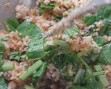 Foto langkah ke 3 dari resep Nasi Goreng Ikan Sayur Ijo.