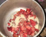 Foto langkah ke 2 dari resep Strawberry Cheesecake No Bake.