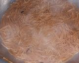 A picture of step 4 of Vermicelli zarda.