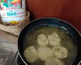 Foto langkah ke 5 dari resep Cireng Bumbu Rujak.