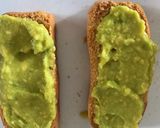 Foto del paso 1 de la receta: Tostadas con huevo de codorniz