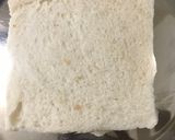 A picture of step 5 of Bread rava toast.