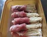 A picture of step 1 of Enoki Mushroom Roll.