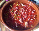 Foto del paso 2 de la receta: Huevos a la flamenca 💃🏼🍳🍅