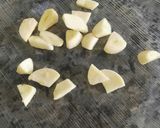 Foto del paso 1 de la receta: Huevos con patatas en adobillo