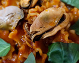 Foto del paso 6 de la receta: Mafalda corta en salsa de mejillones en escabeche