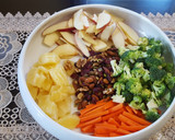 Foto del paso 5 de la receta: Ensalada con frutos secos