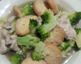 Foto langkah ke 3 dari resep Tumis Brokoli Tofu.