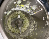 Foto del paso 1 de la receta: Crema de brócoli y queso en thermomix