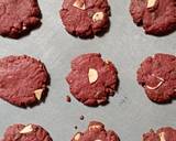 Cara Membuat 739 Red Velvet Almond Cookies 4