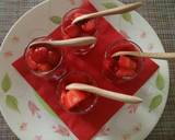 Martini and strawberry salad recipe step 5 photo