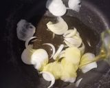 Foto del passaggio 5 della ricetta Spiedini di lombo di maiale con salsa di mele, zenzero e rosmarino