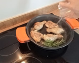 Foto del paso 2 de la receta: Pollo en salsa con setas shiitake