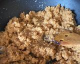 A picture of step 8 of Adu paak (ginger fudge).