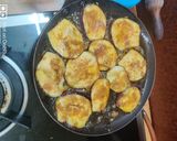 A picture of step 1 of Brinjal sushi with rice.