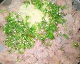 A picture of step 1 of Chapli kabab.