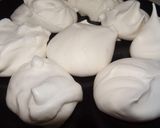Une image de l'étape 2 de Pavlova en verrine (vegan).