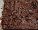 Foto langkah ke 5 dari resep Shiny Fudgy Brownie.