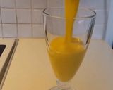 A picture of step 4 of Healthy smoothies.