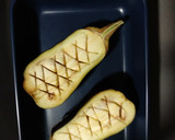 Foto del paso 2 de la receta: Berenjena rellena de pollo