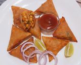 A picture of step 5 of Surati Chana Dal Samose.