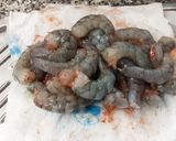 Foto del paso 1 de la receta: Langostinos con navajas