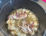Foto del paso 1 de la receta: Guisado de sepia, alcachofas y figatell
