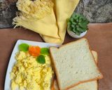 Foto langkah ke 4 dari resep Scrambled Eggs.