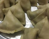 સમોસા (Samosa Recipe In Gujarati) રેસીપી સ્ટેપ4ફોટો