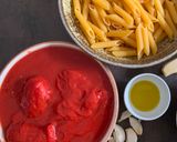 Pasta al pomodoro ed olive recept fázis 1 fotója