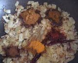 A picture of step 3 of Spicy Chick peas gravy.