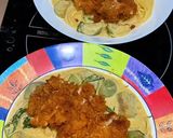 A picture of step 11 of Green Curry Spaghetti with Fish Balls.