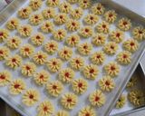 Foto langkah ke 4 dari resep Kue Semprit Jadul.