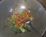 Foto langkah ke 4 dari resep 🍲 Oblok-oblok pindang kuah asam.