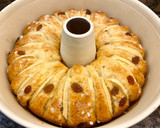 Foto del paso 14 de la receta: Roscón de manzana y pasas