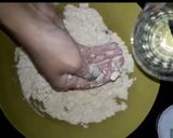 A picture of step 2 of Hare pyaz ki kachori.