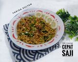Foto langkah ke 5 dari resep Mie Goreng Cepat Saji.